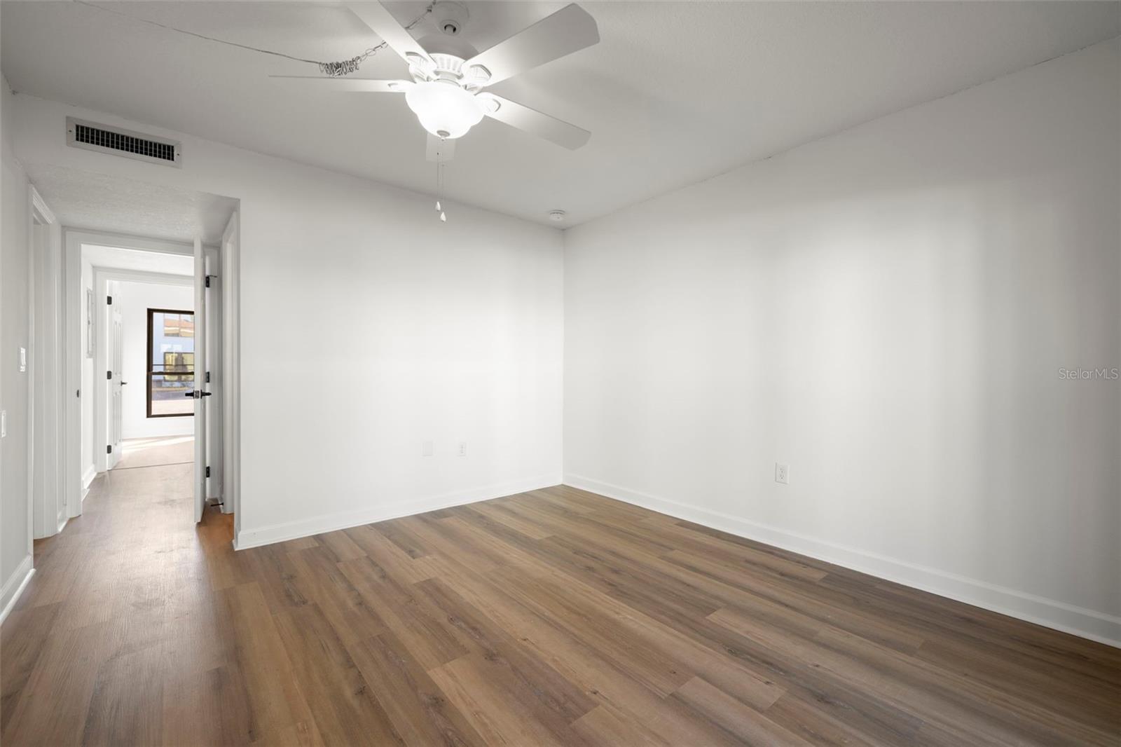 Image 27 of 52 For 1 Windrush Boulevard 19