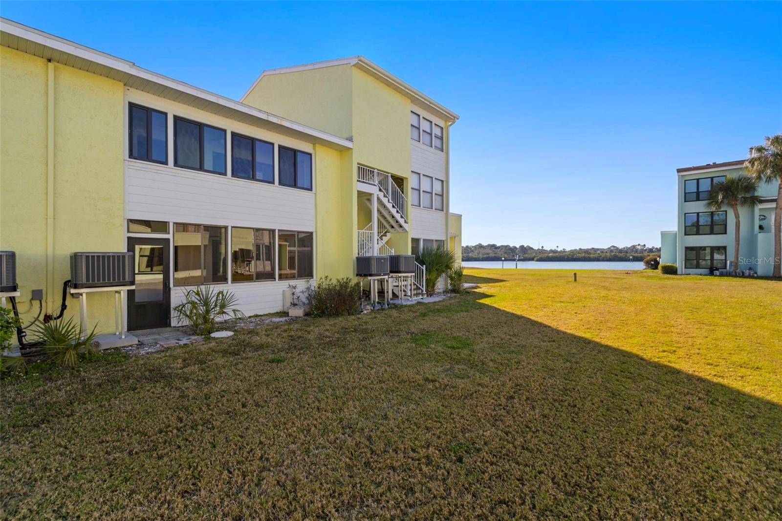 Image 32 of 52 For 1 Windrush Boulevard 19