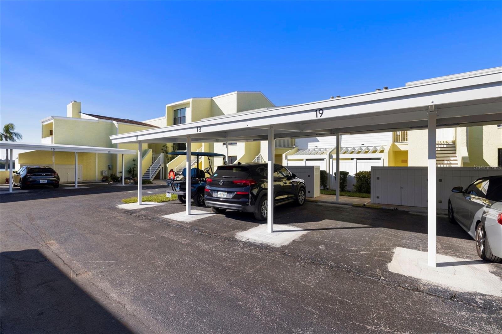 Image 34 of 52 For 1 Windrush Boulevard 19