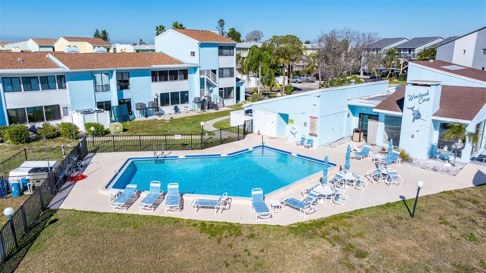 Image 41 of 52 For 1 Windrush Boulevard 19