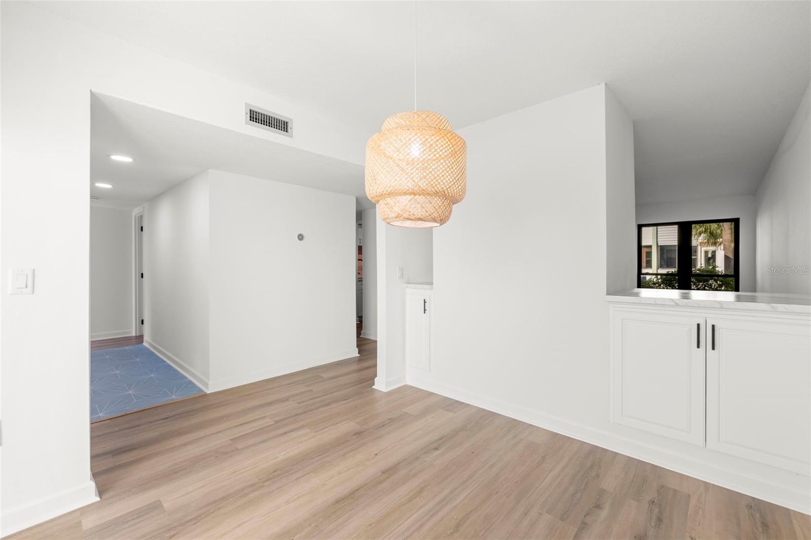 Image 5 of 52 For 1 Windrush Boulevard 19