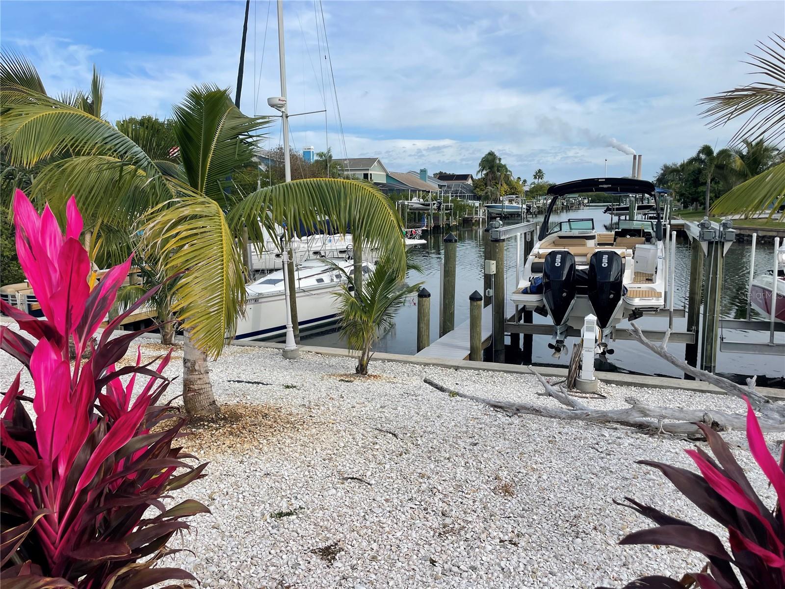 Image 2 of 3 For 1057 Apollo Beach Boulevard