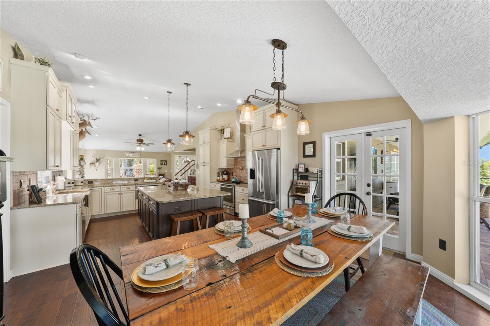 Image 23 of 92 For 808 Old Welcome Road