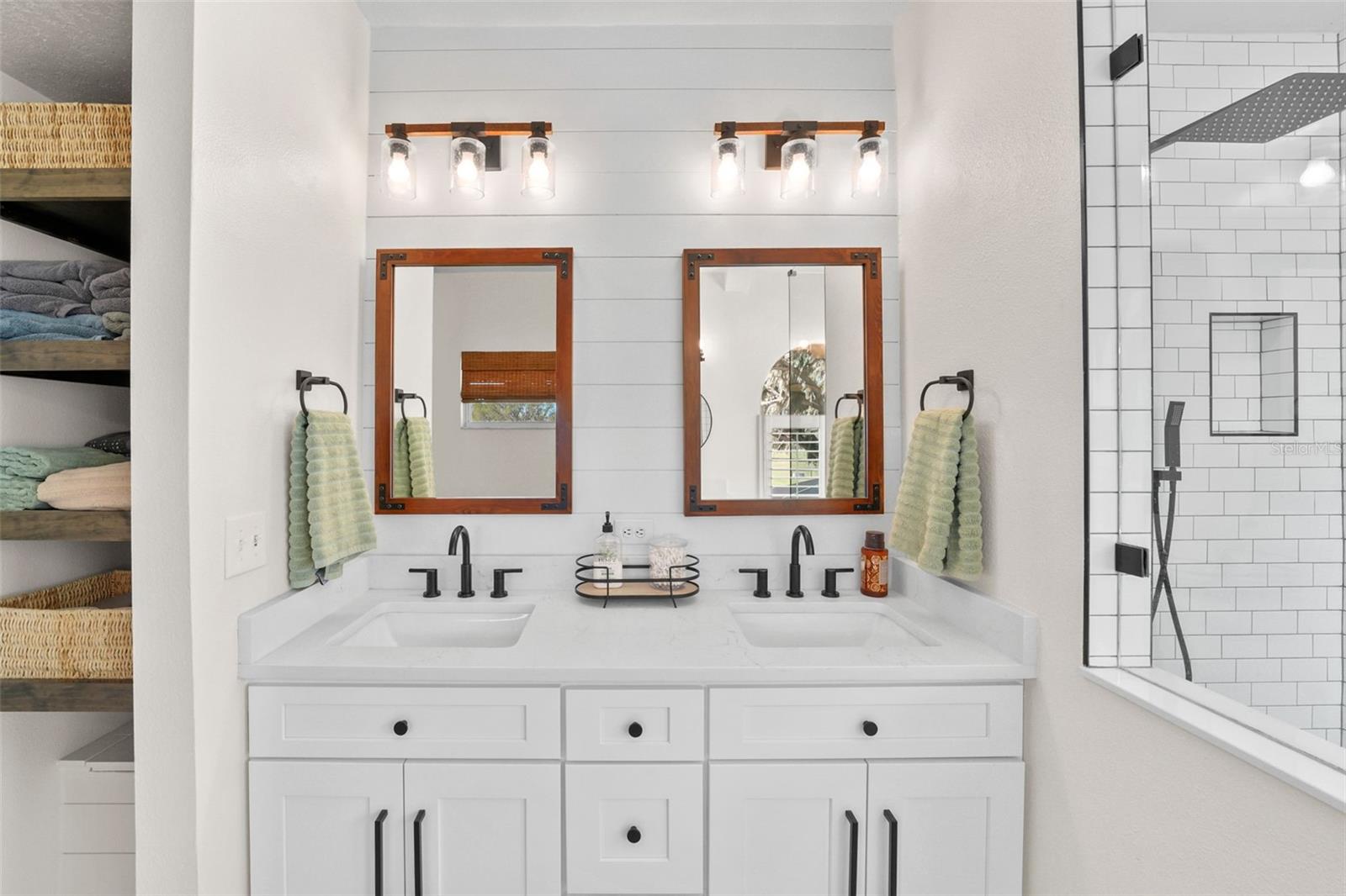 Image 32 of 92 For 808 Old Welcome Road