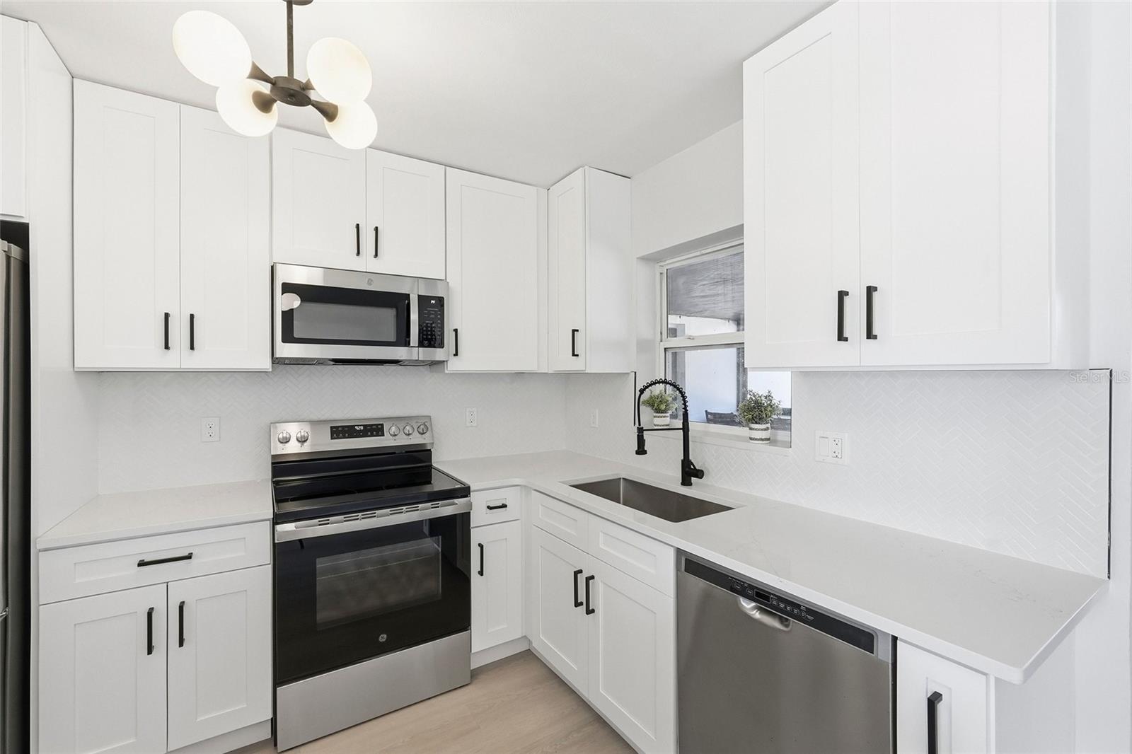 Image 6 of 35 For 2845 64th Terrace S