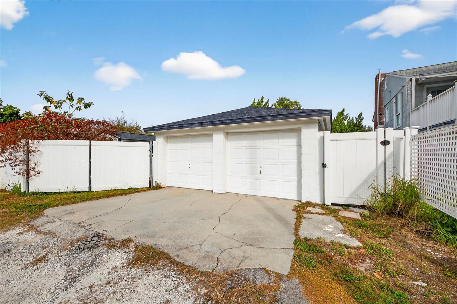 Image 22 of 31 For 2220 7th Avenue N