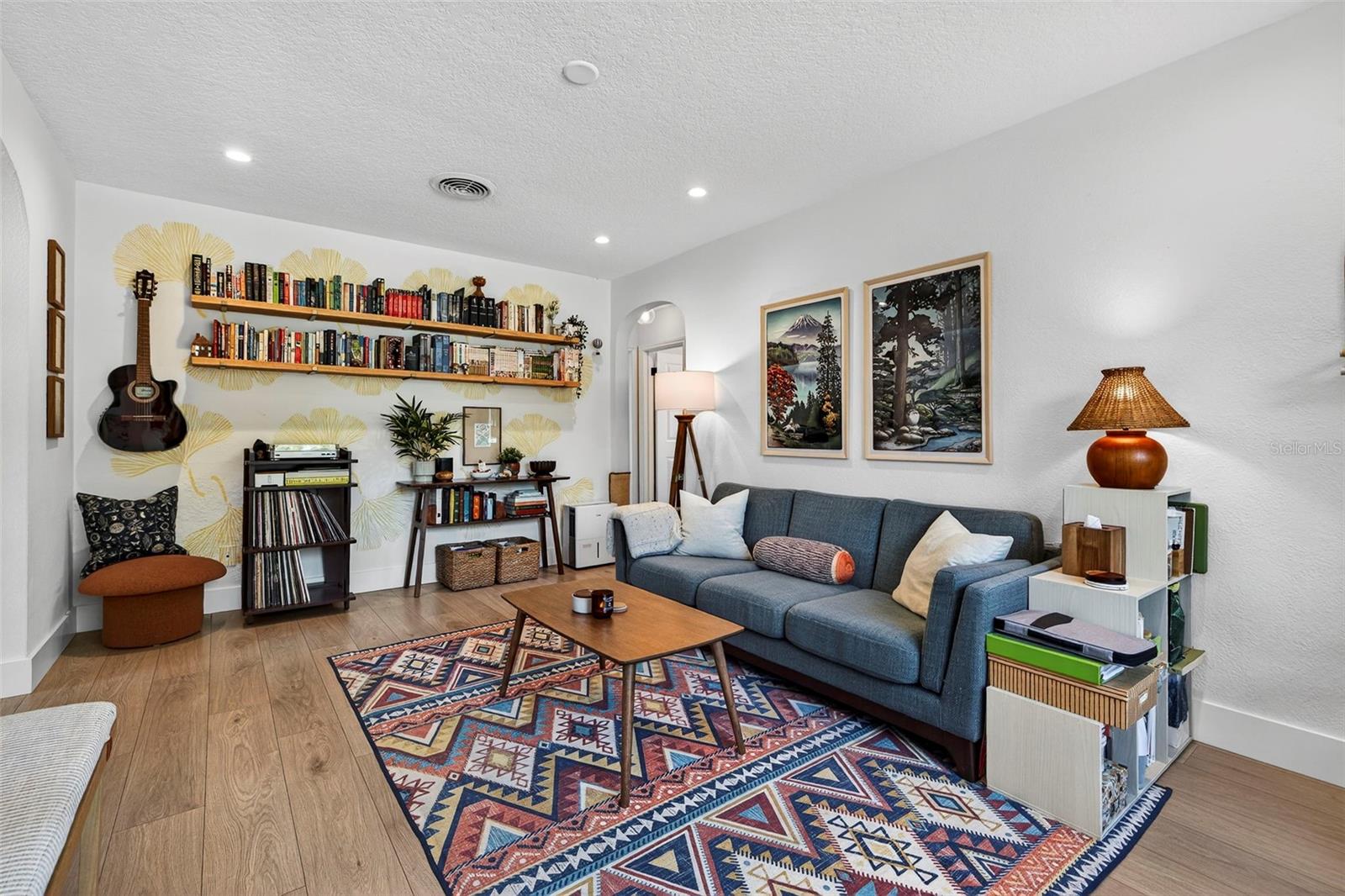 Image 5 of 31 For 2220 7th Avenue N