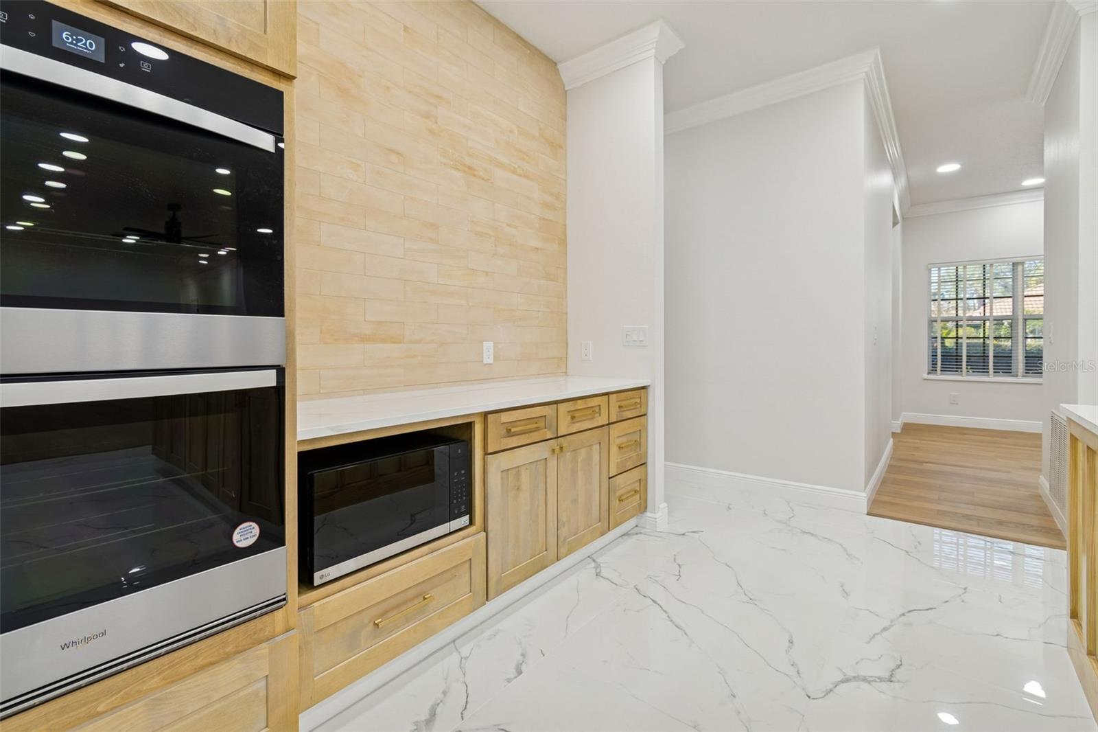 Image 12 of 66 For 18909 Apian Way