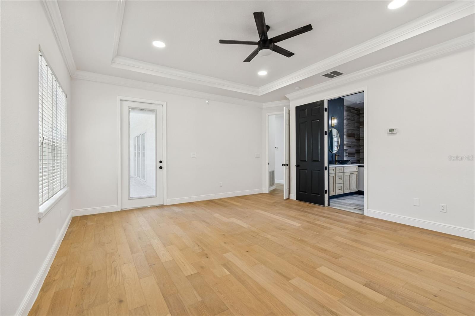 Image 22 of 66 For 18909 Apian Way