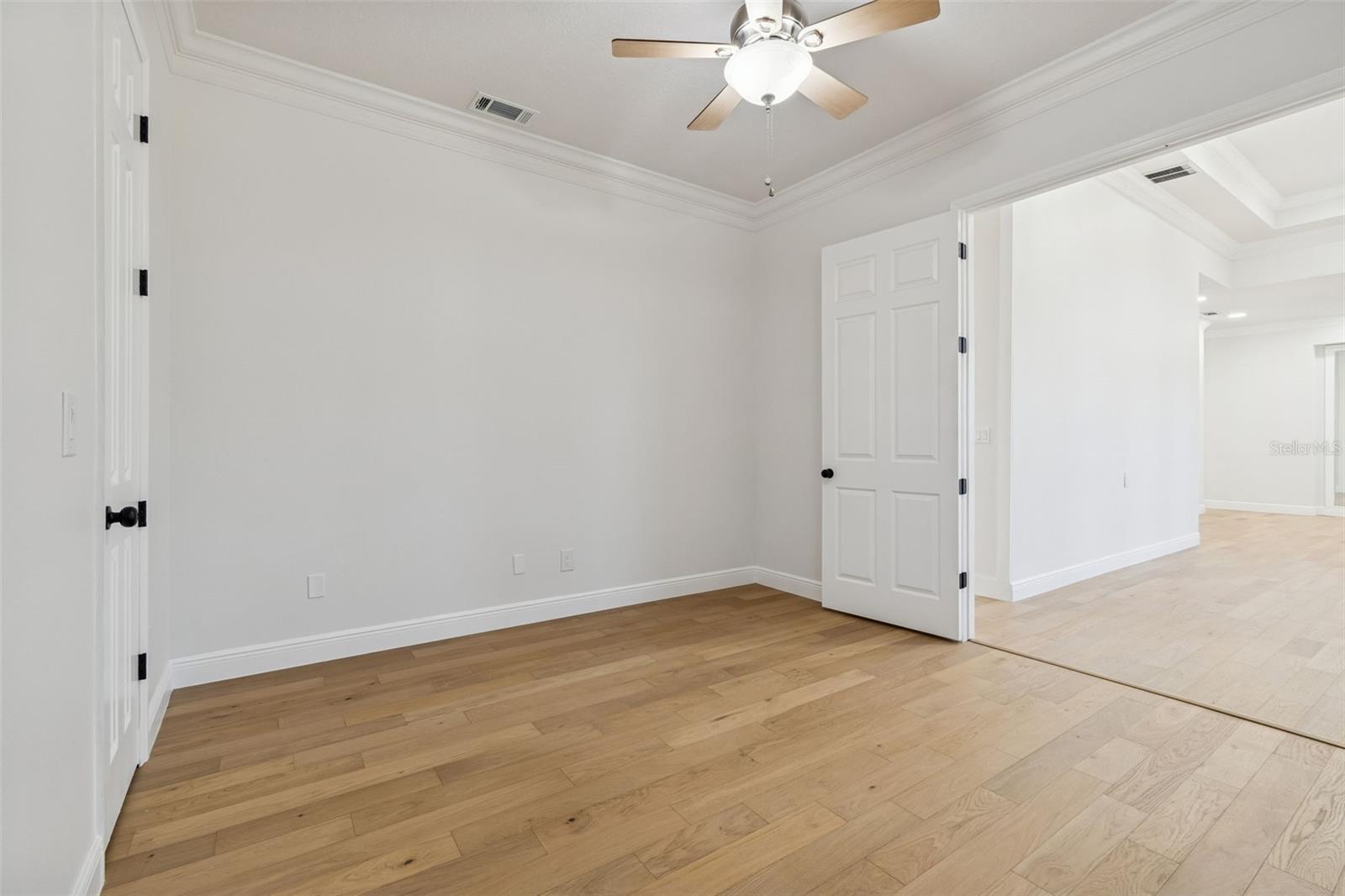 Image 39 of 66 For 18909 Apian Way