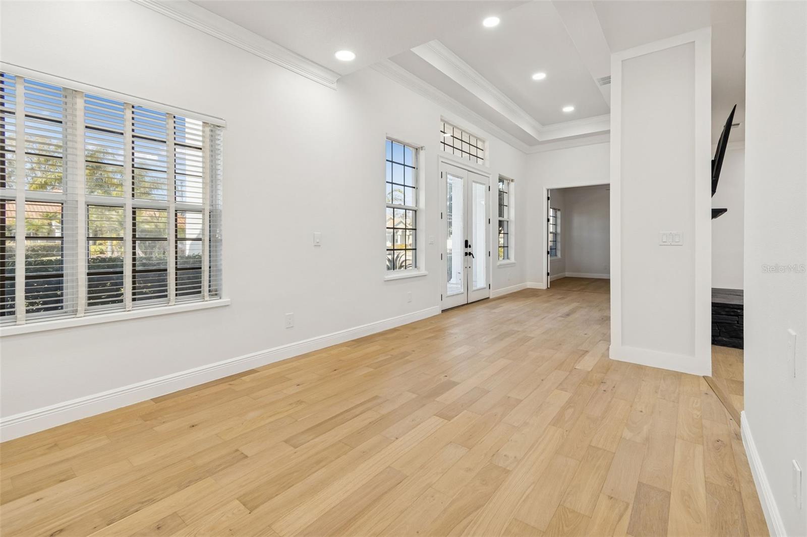 Image 7 of 66 For 18909 Apian Way