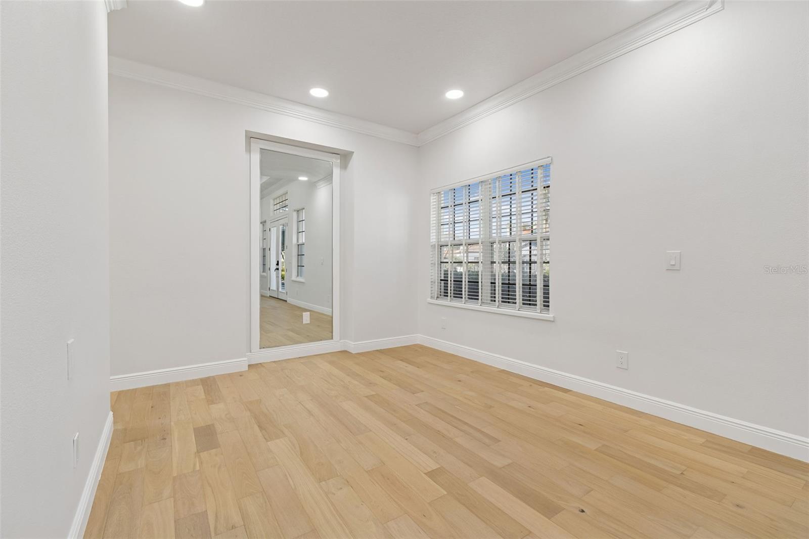 Image 8 of 66 For 18909 Apian Way