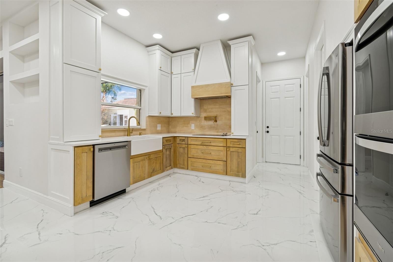 Image 9 of 66 For 18909 Apian Way