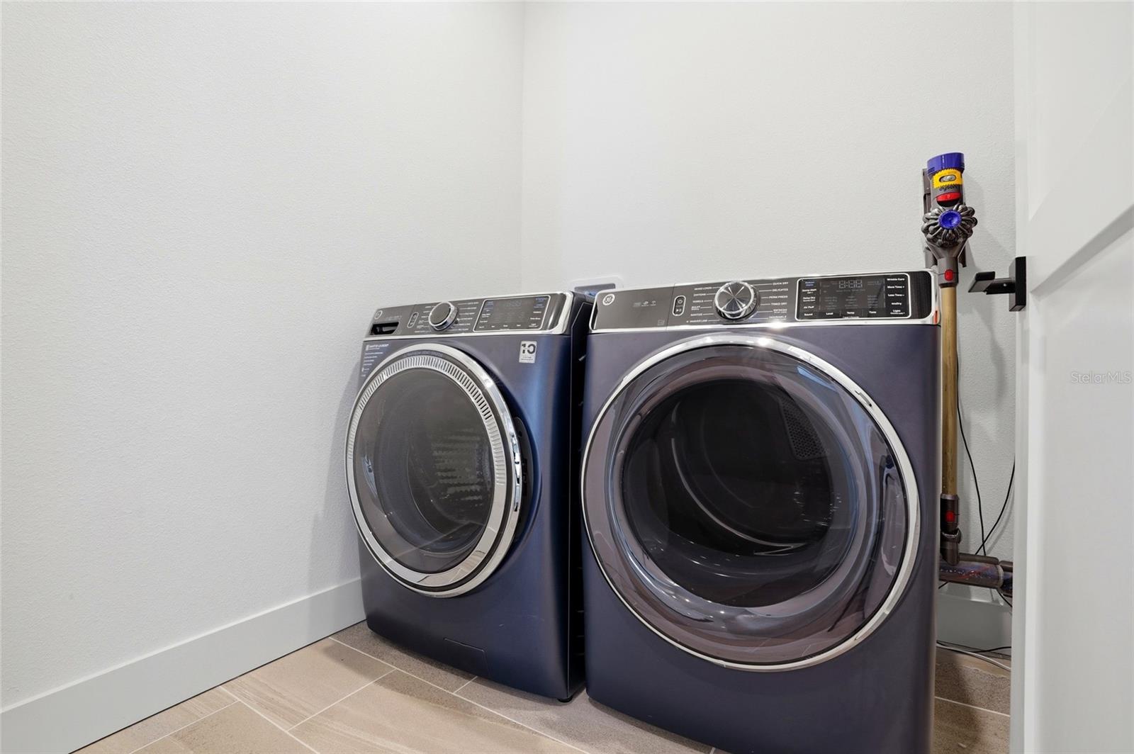 Image 13 of 35 For 2736 5th Ave S Avenue S 4