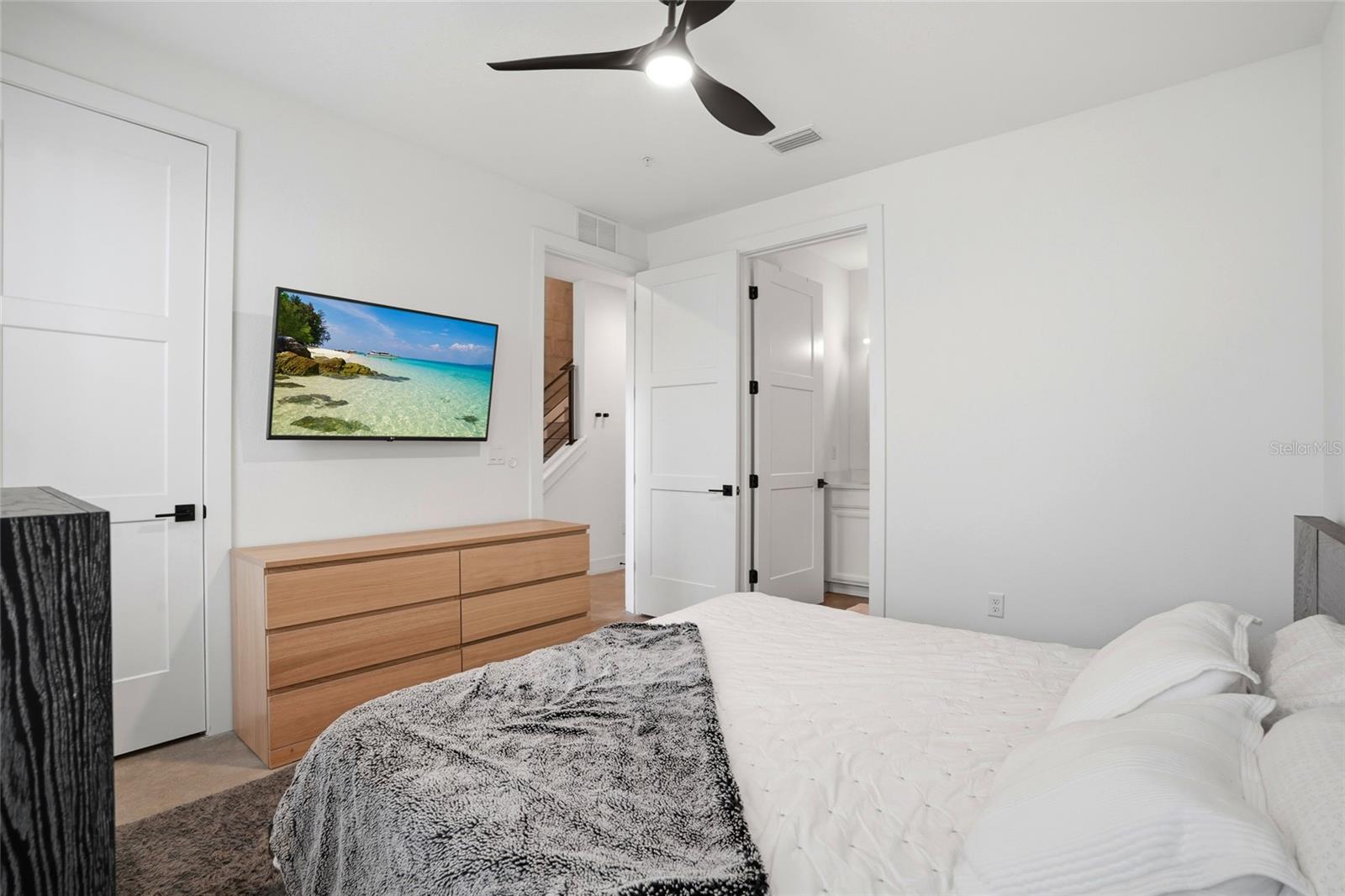 Image 29 of 35 For 2736 5th Ave S Avenue S 4