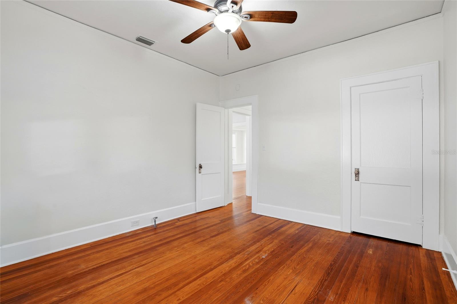 Image 27 of 45 For 725 8th Street N