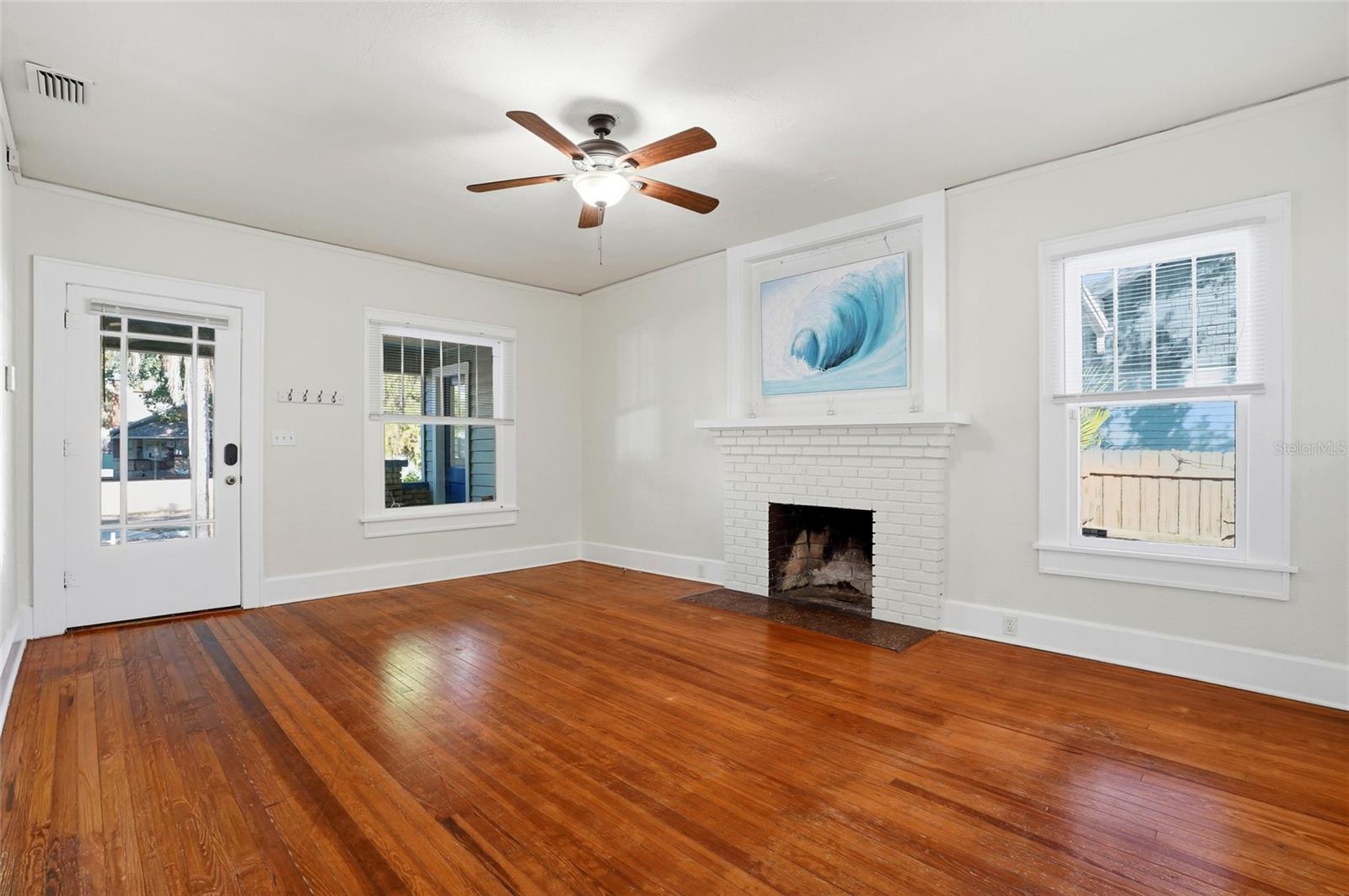 Image 7 of 45 For 725 8th Street N