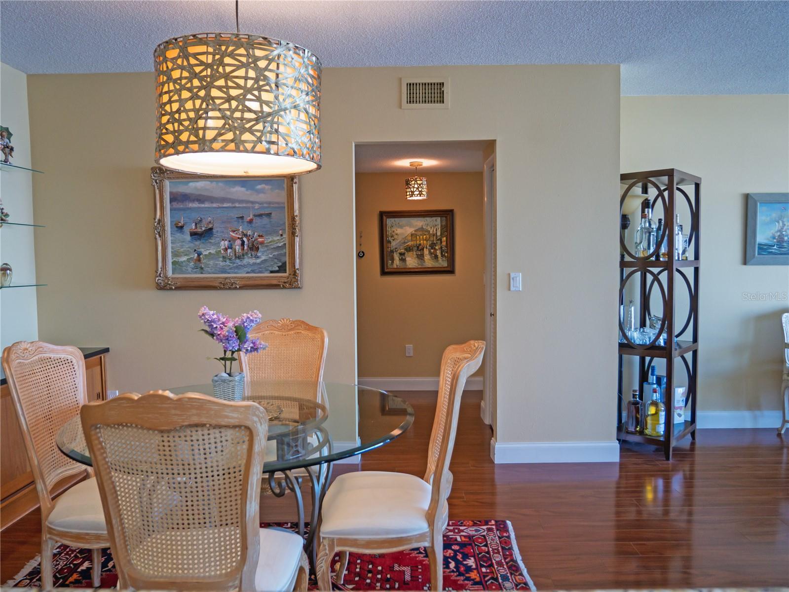 Image 13 of 47 For 100 Pierce Street 1301