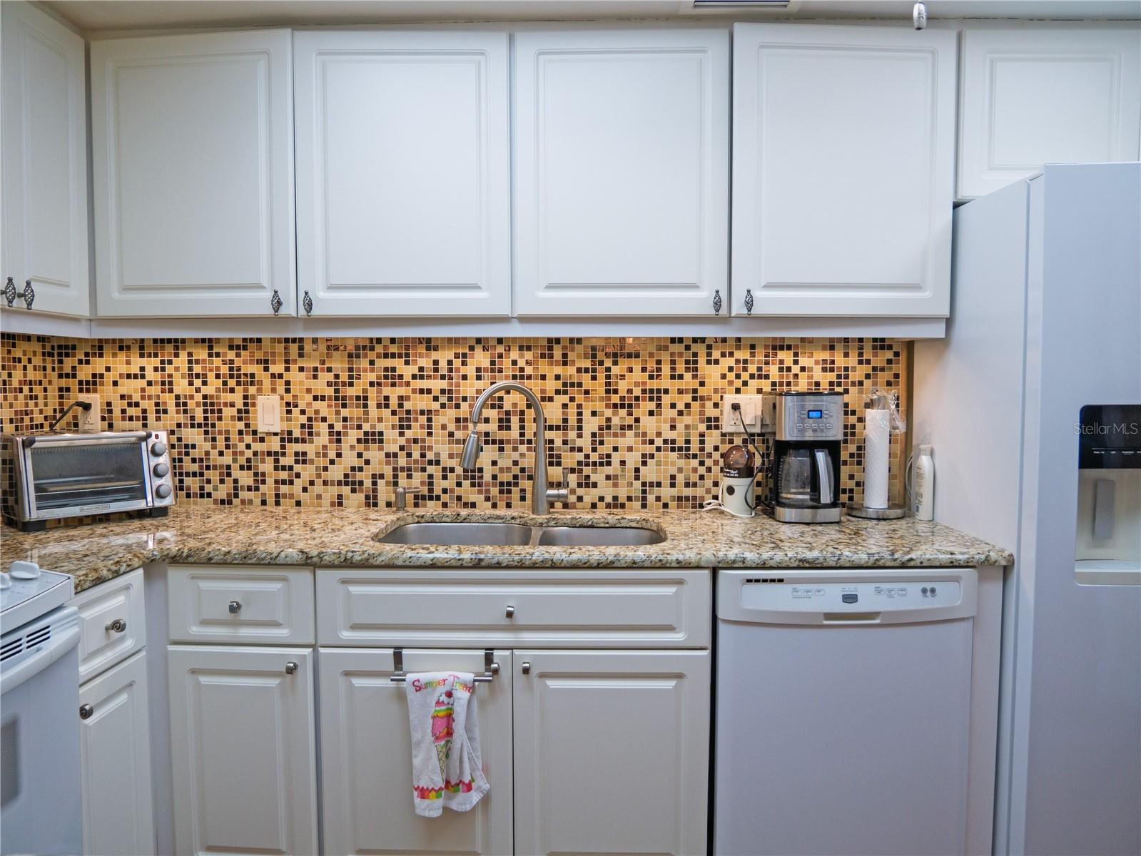 Image 15 of 47 For 100 Pierce Street 1301