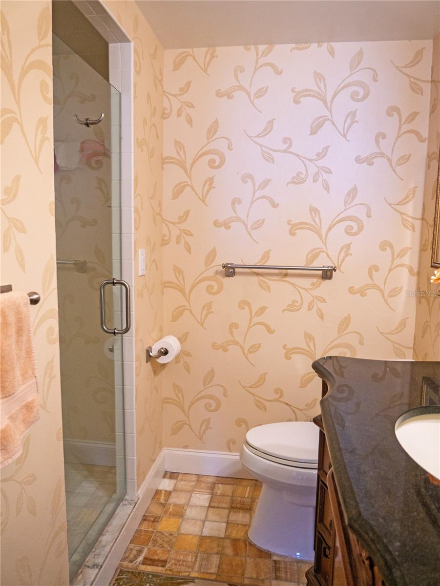 Image 26 of 47 For 100 Pierce Street 1301