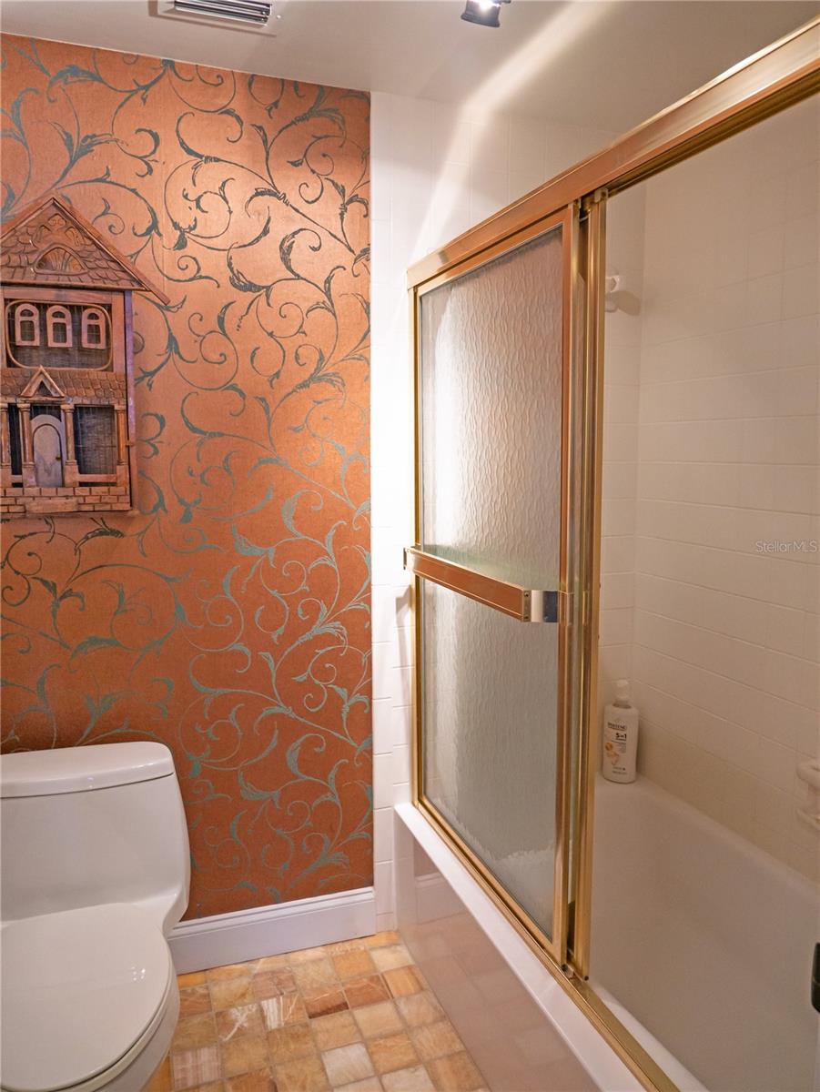 Image 35 of 47 For 100 Pierce Street 1301