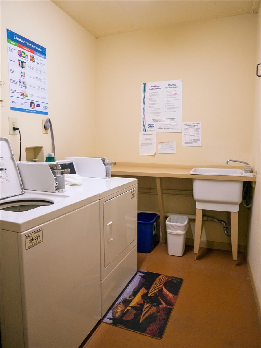 Image 37 of 47 For 100 Pierce Street 1301