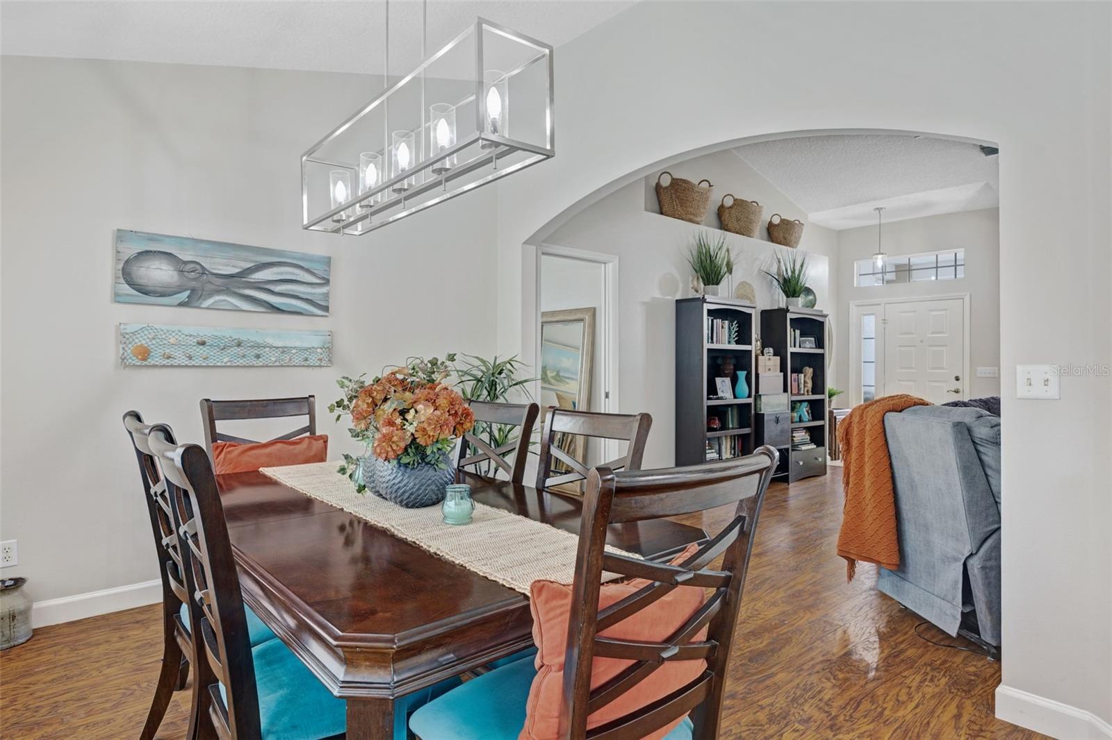 Image 21 of 61 For 724 Winterbrooke Way