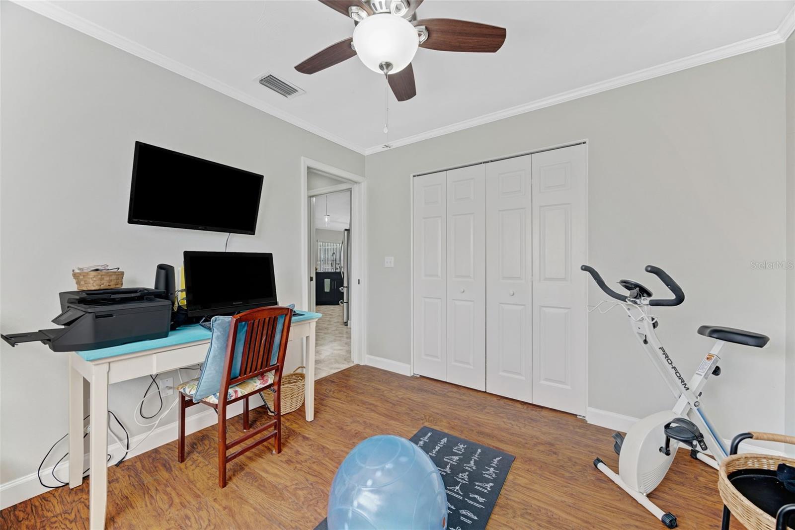 Image 37 of 61 For 724 Winterbrooke Way