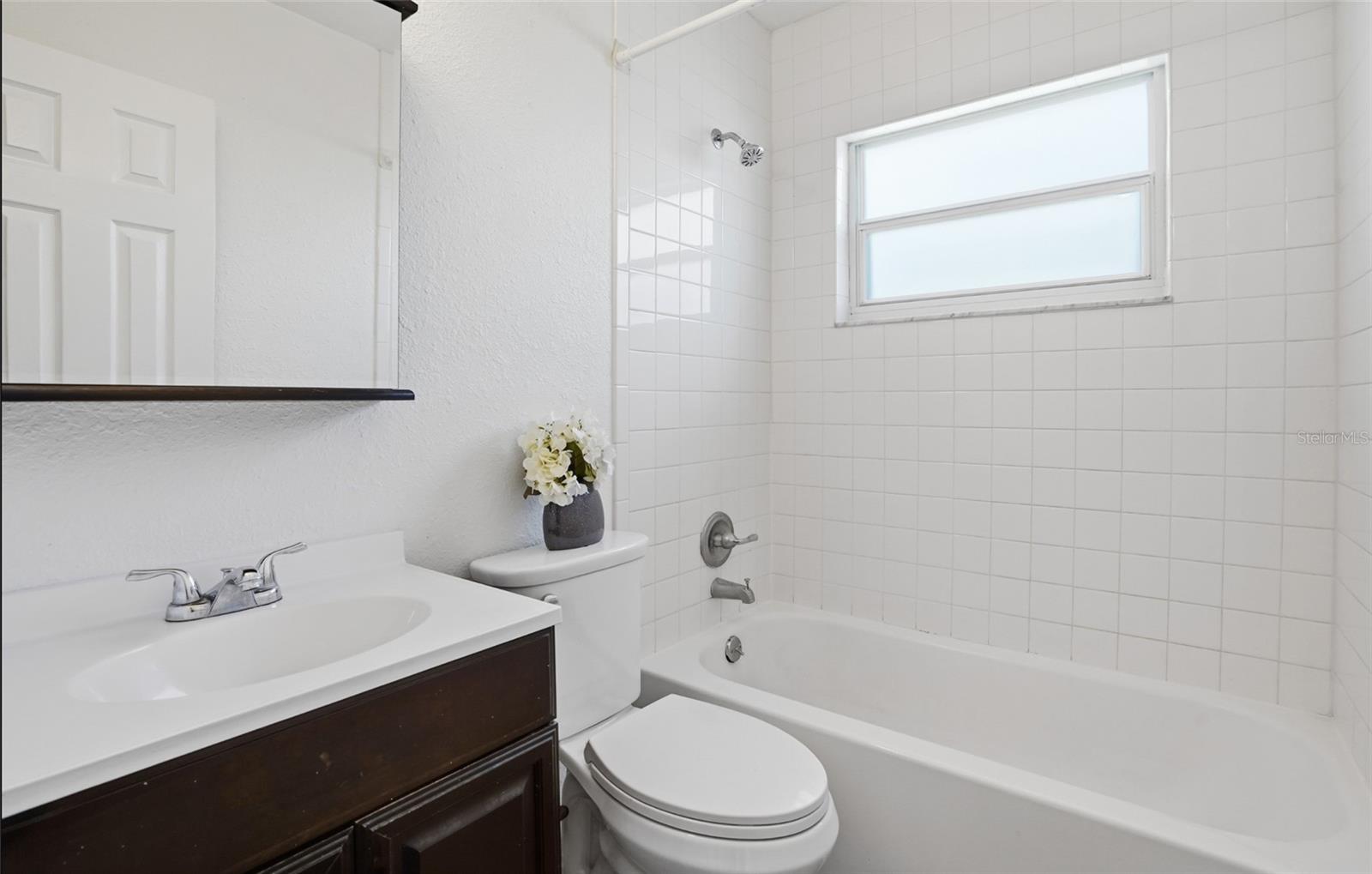 Image 14 of 39 For 3018 16th Avenue S