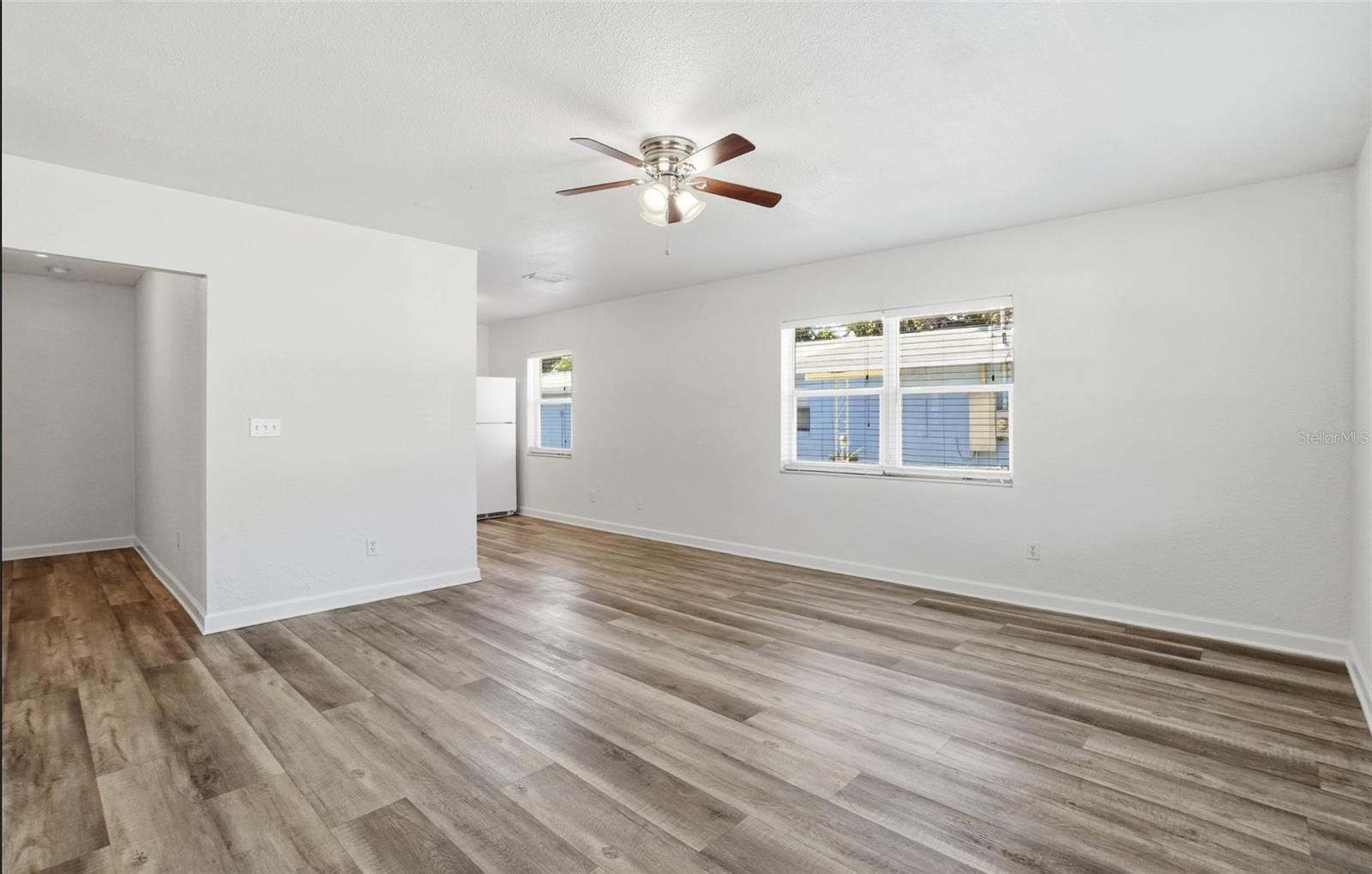 Image 6 of 39 For 3018 16th Avenue S