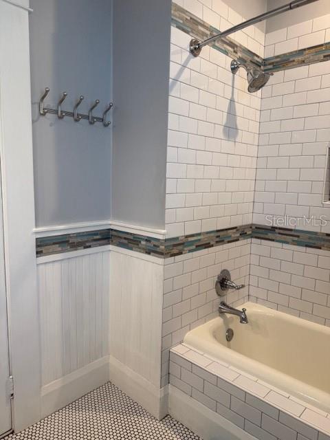 Image 43 of 63 For 121 North Street