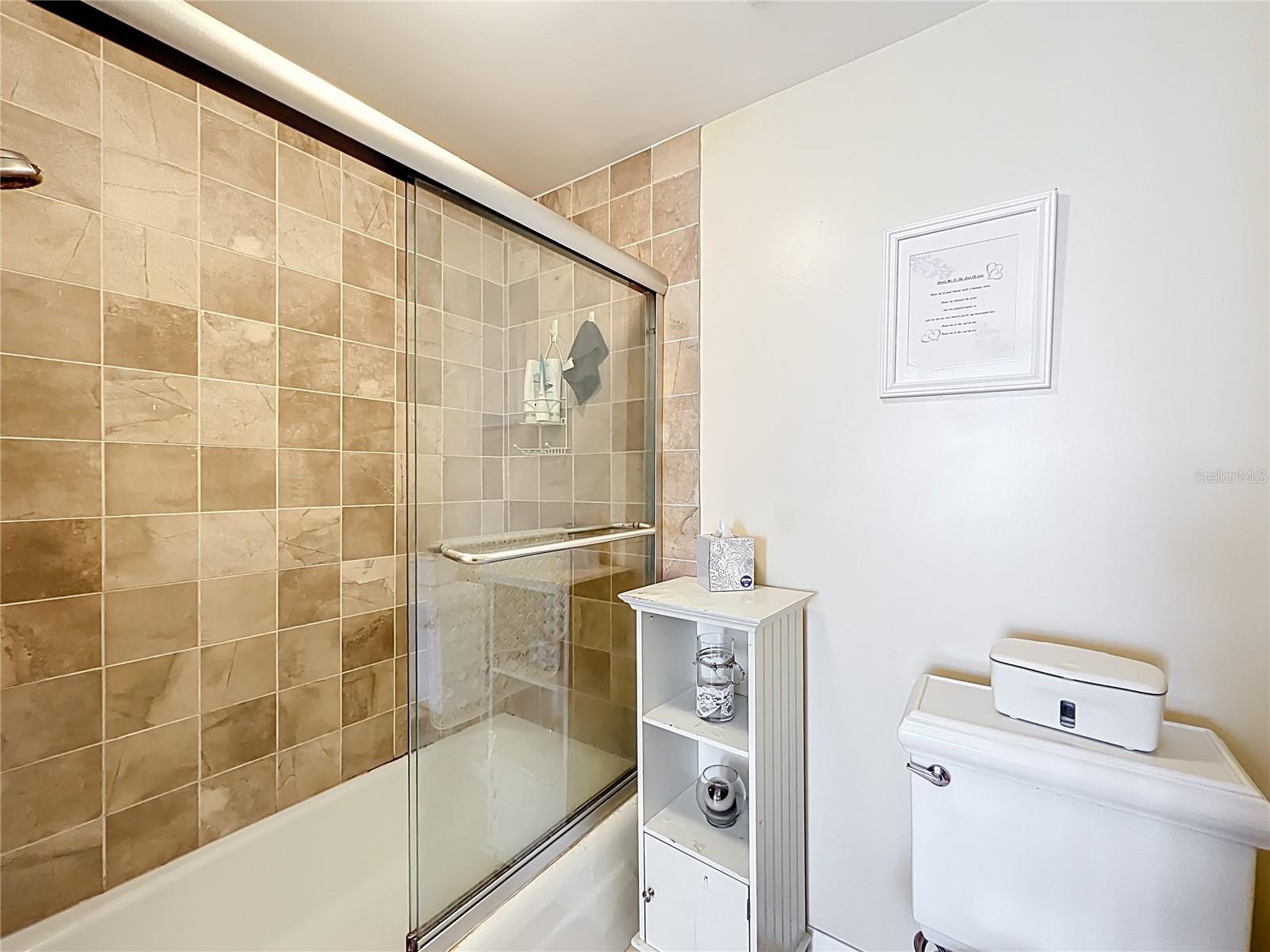 Image 20 of 33 For 100 Pierce Street 910