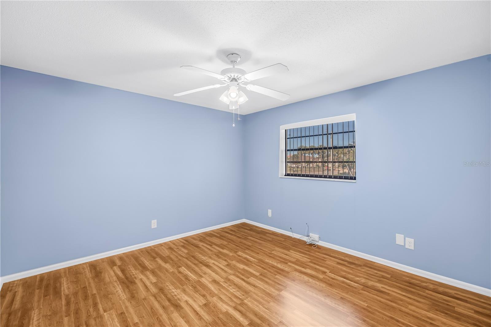 Listing photo id 19 for 289 Monte Cristo Boulevard