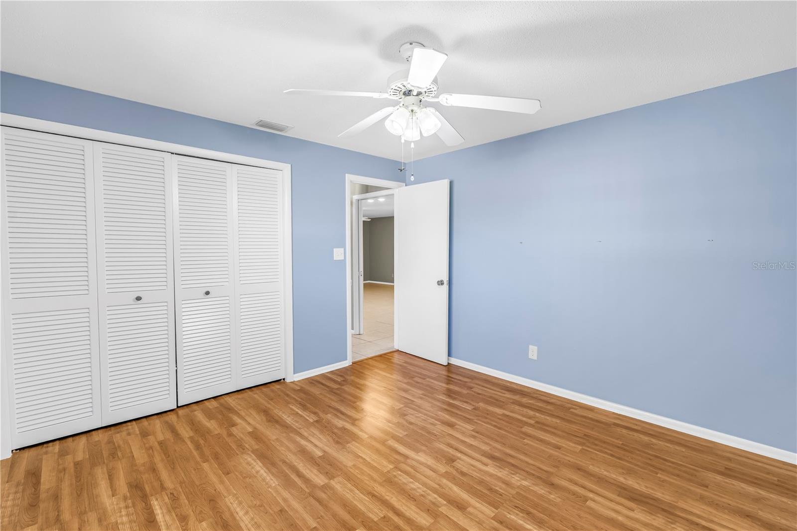 Listing photo id 20 for 289 Monte Cristo Boulevard