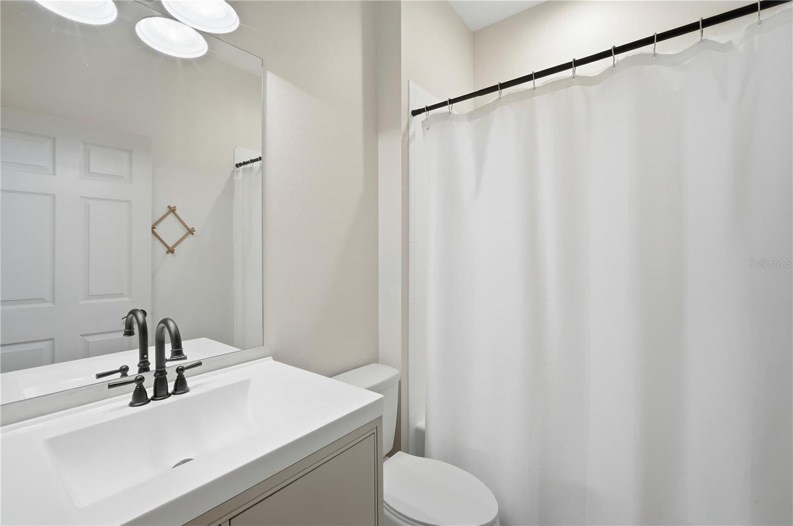 Image 15 of 21 For 1129 Emerald Hill Way