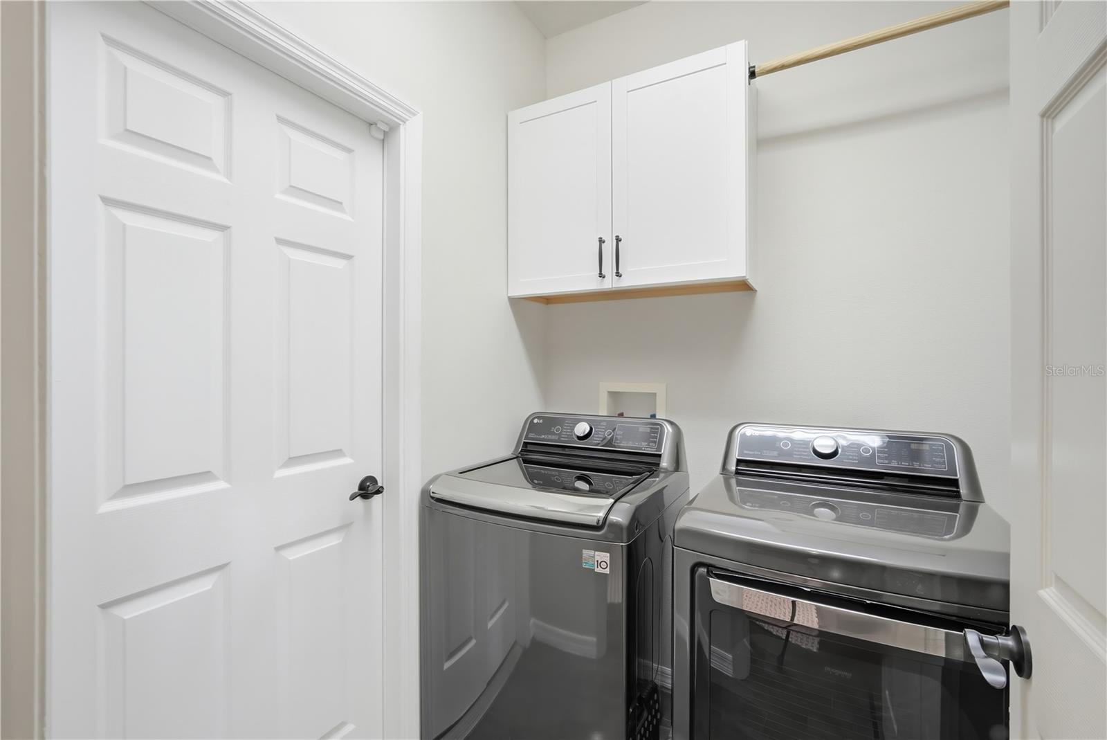 Image 17 of 21 For 1129 Emerald Hill Way