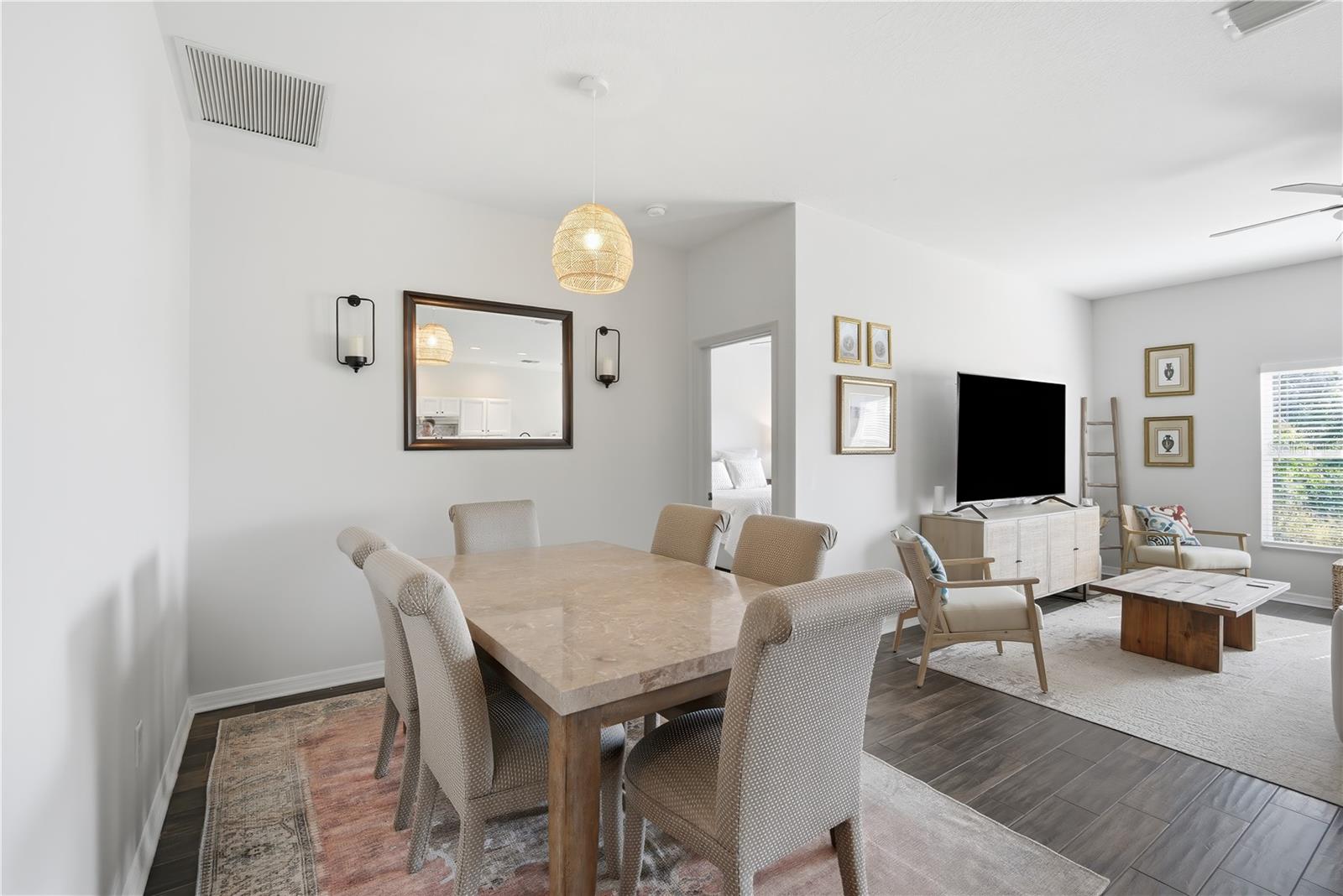 Image 5 of 21 For 1129 Emerald Hill Way