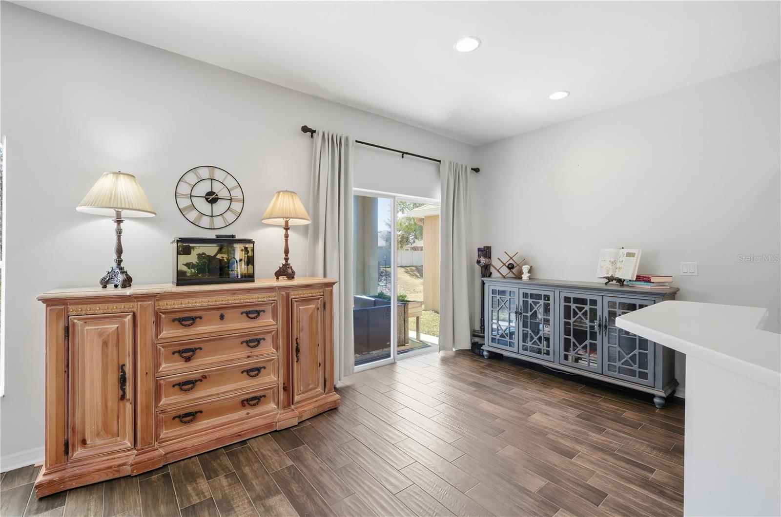 Image 7 of 21 For 1129 Emerald Hill Way