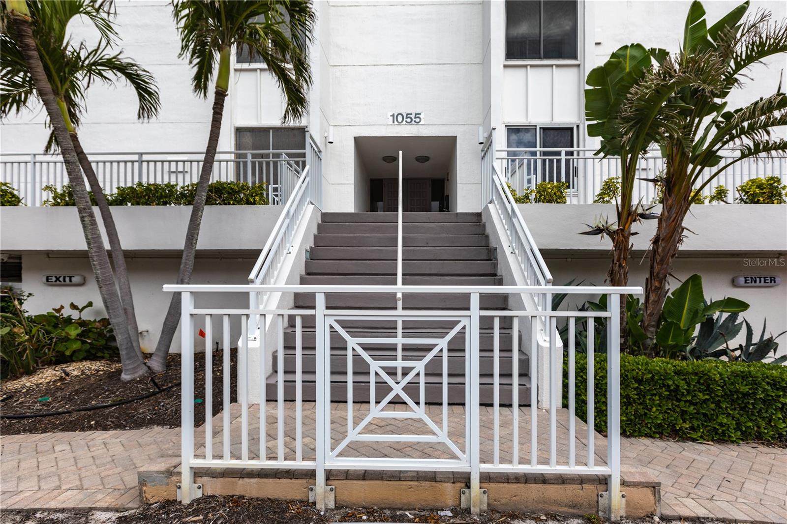 Image 2 of 28 For 1055 Peppertree Drive 703aa