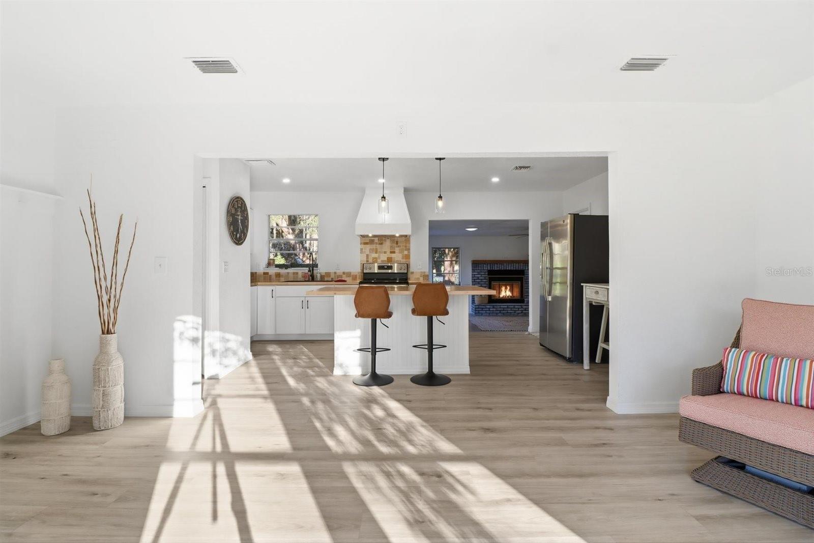 Image 11 of 53 For 1045 Fan Palm Point