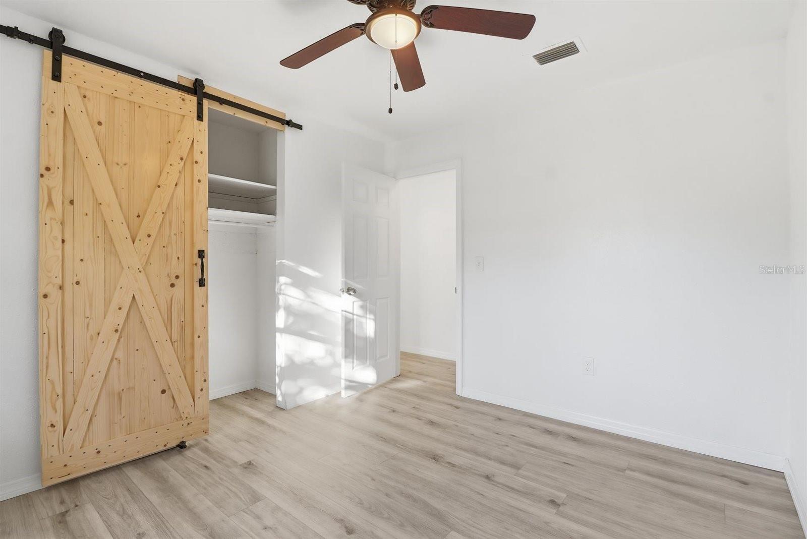 Image 23 of 53 For 1045 Fan Palm Point