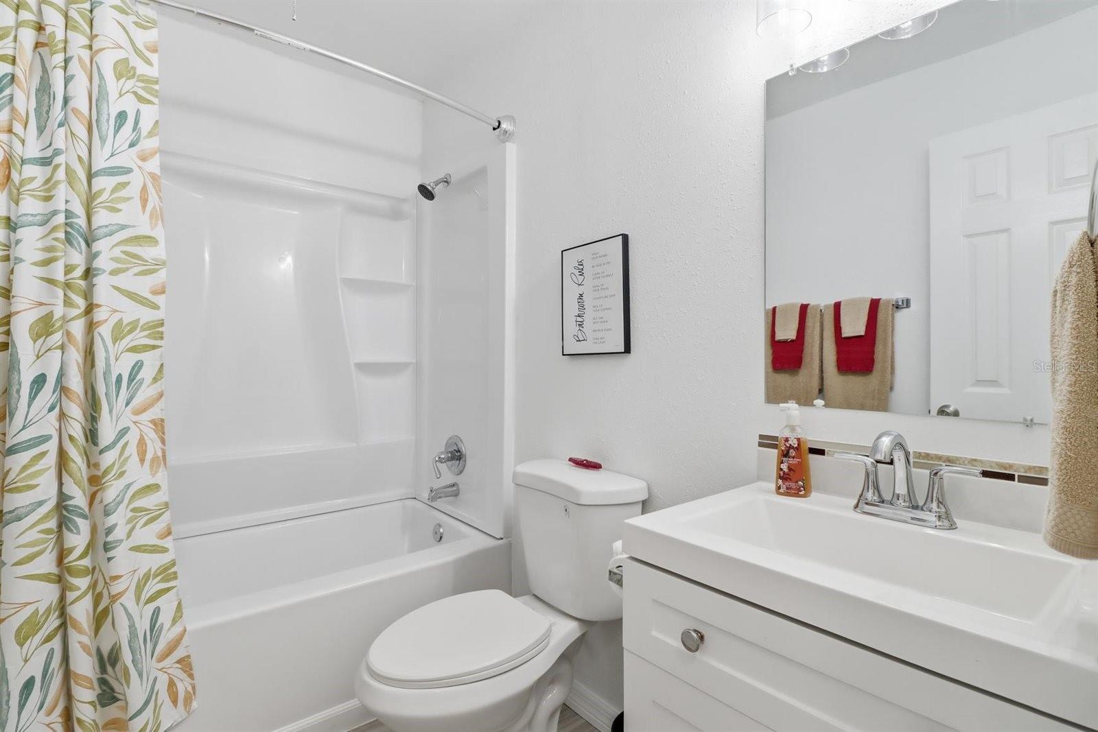 Image 24 of 53 For 1045 Fan Palm Point