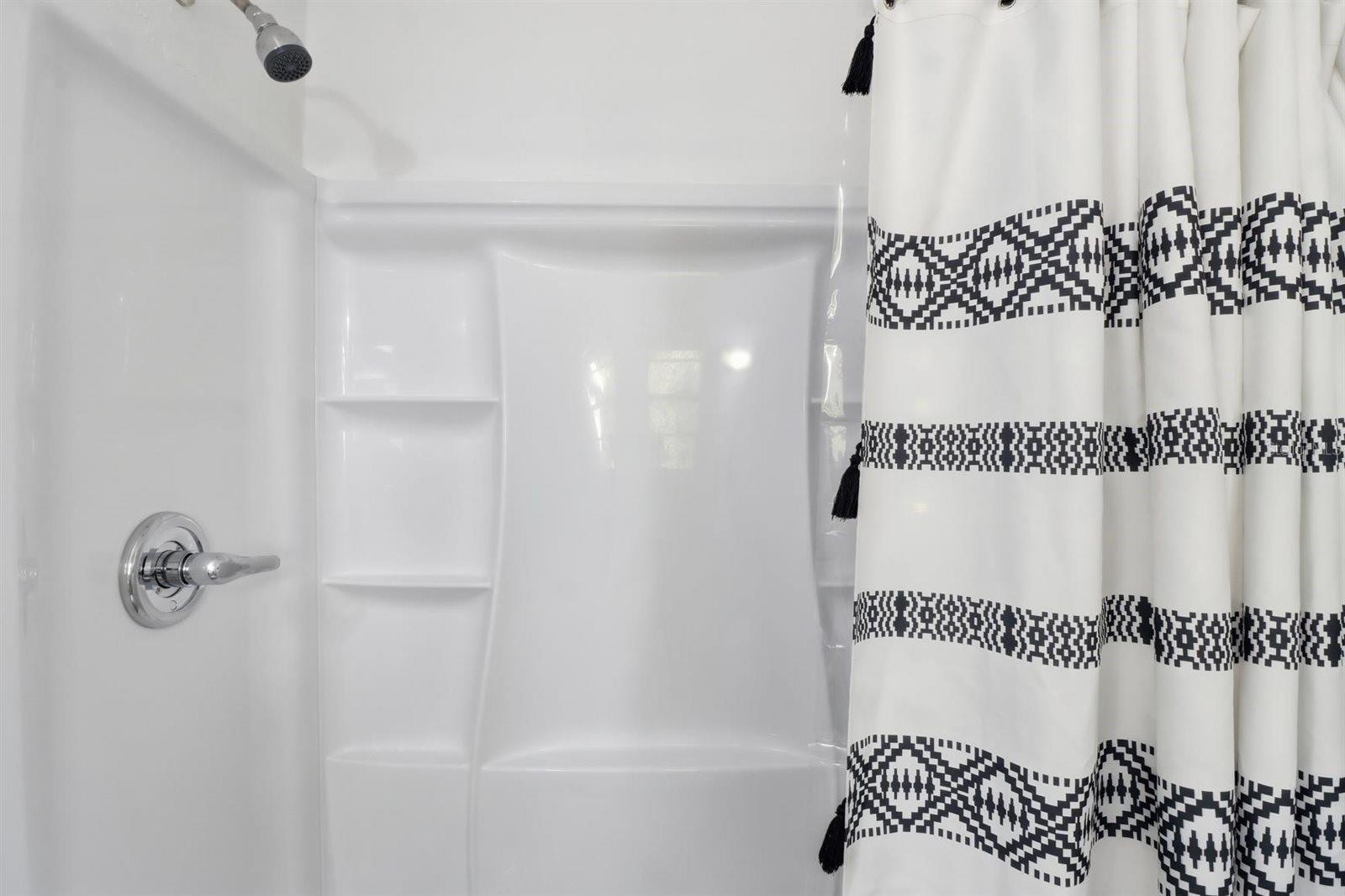 Image 29 of 53 For 1045 Fan Palm Point