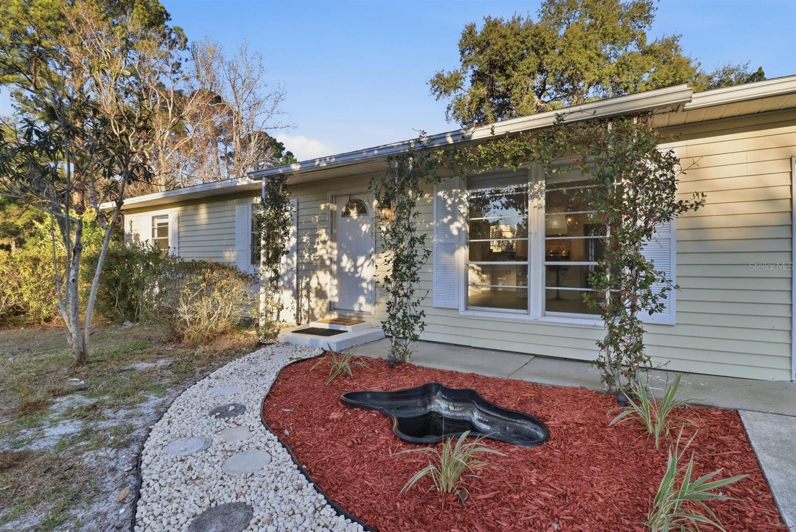 Image 7 of 53 For 1045 Fan Palm Point