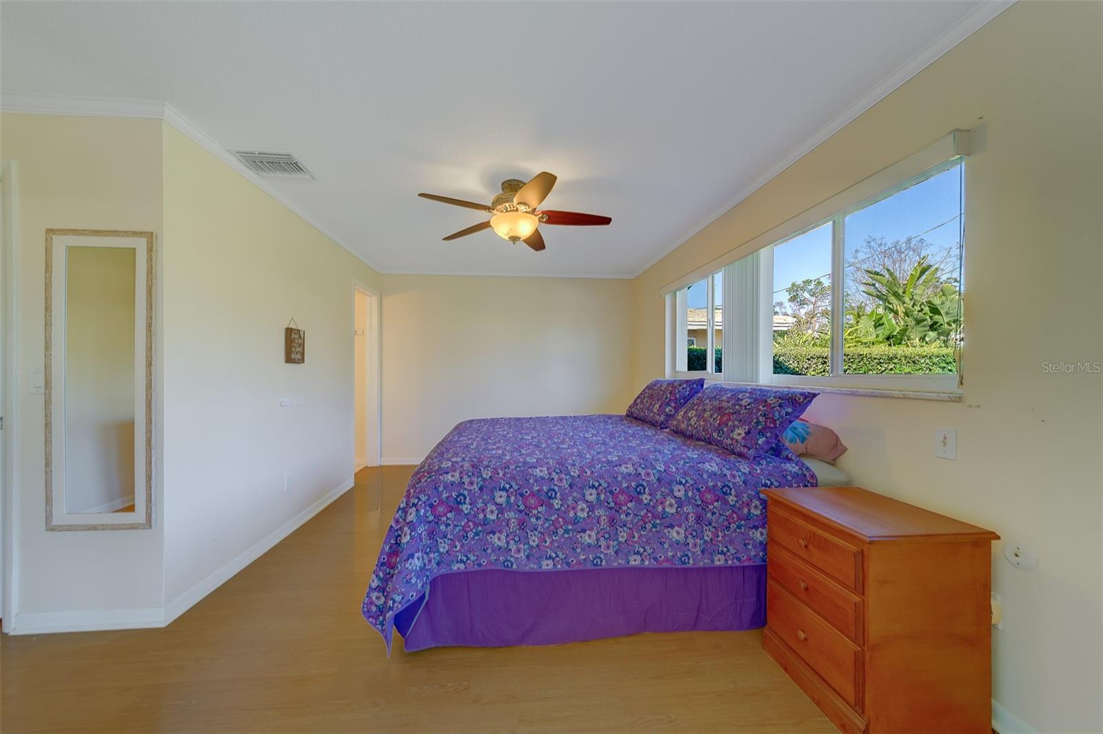 Image 19 of 54 For 2060 Envoy Court