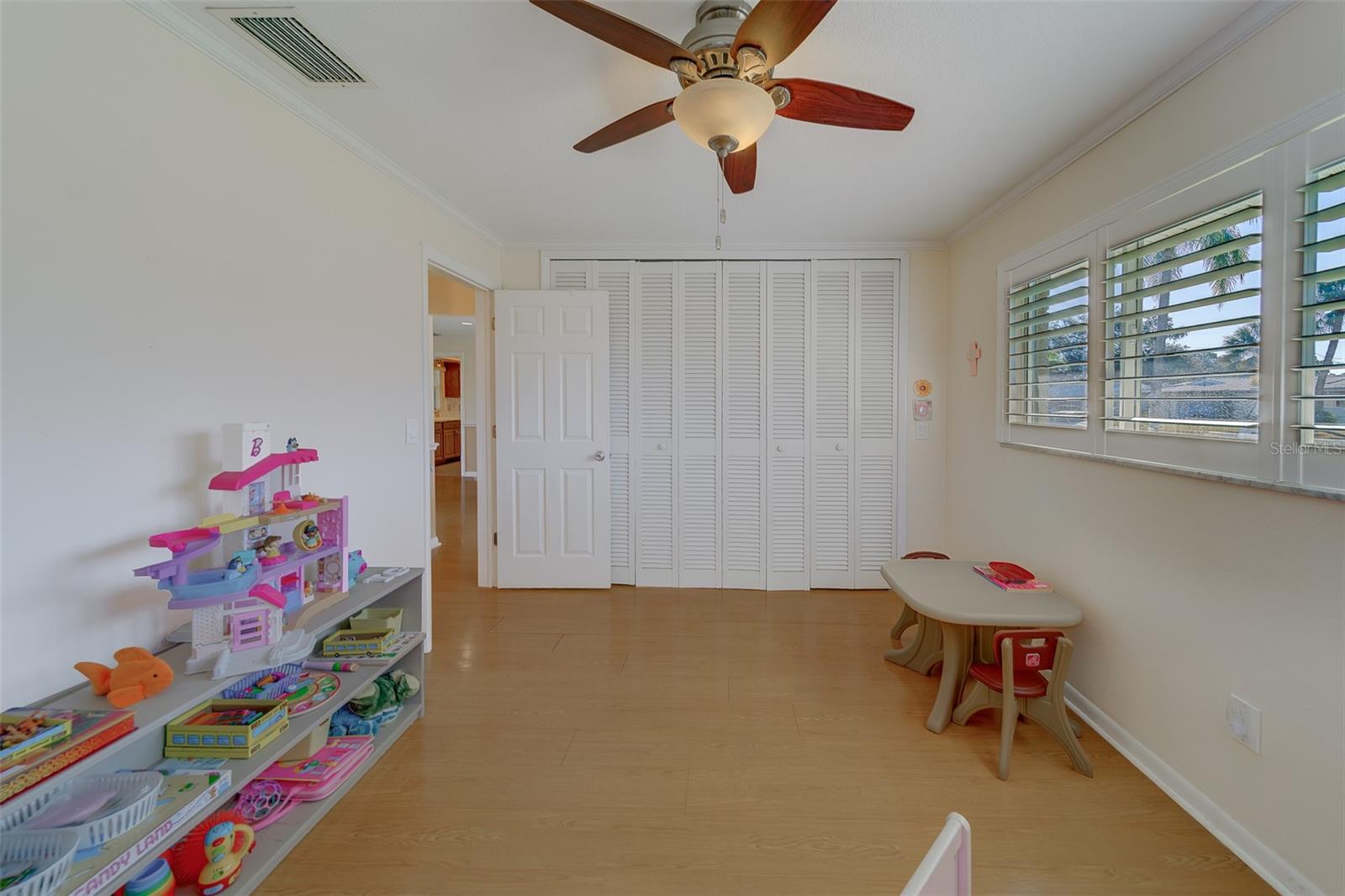 Image 25 of 54 For 2060 Envoy Court