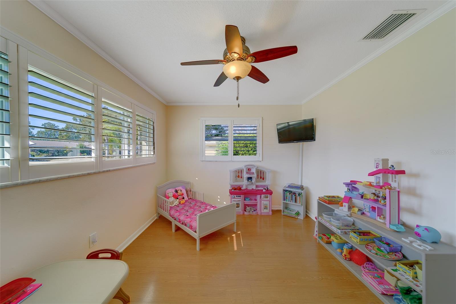 Image 26 of 54 For 2060 Envoy Court