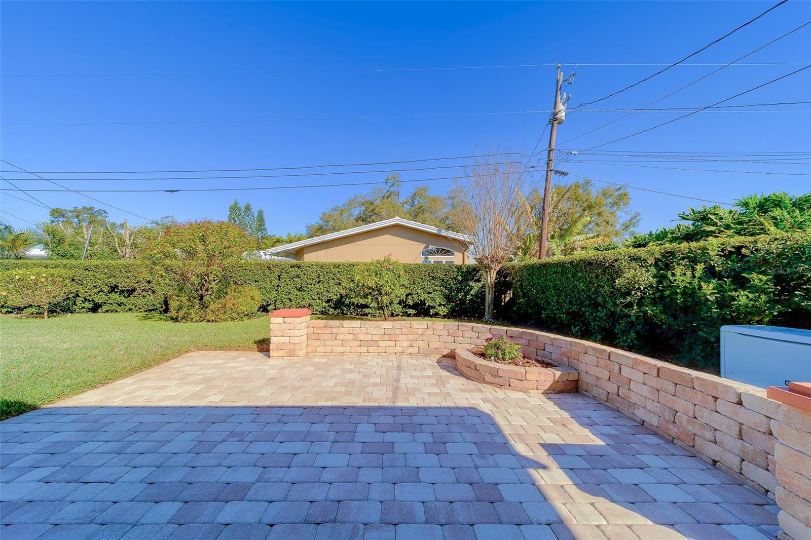 Image 37 of 54 For 2060 Envoy Court