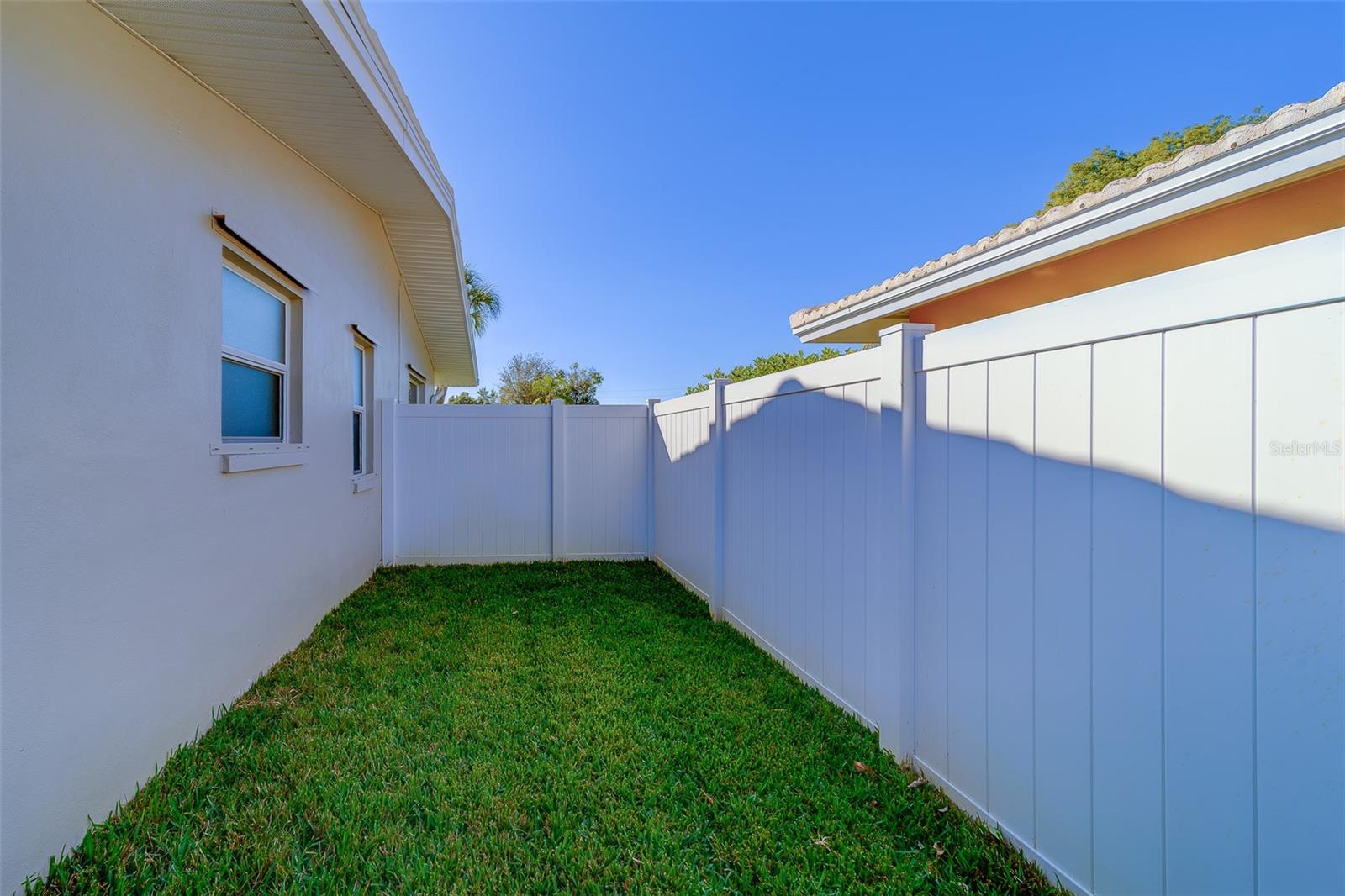 Image 47 of 54 For 2060 Envoy Court