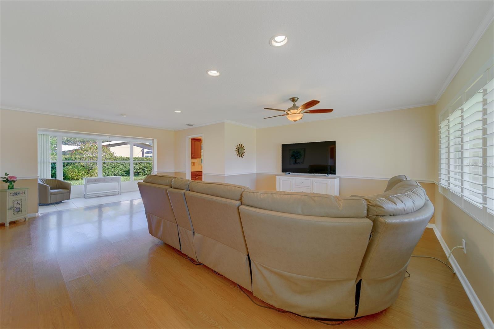 Image 6 of 54 For 2060 Envoy Court